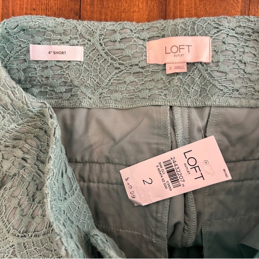 LOFT Lace Overlay Shorts in Sage Green NWT - Picture 6 of 10